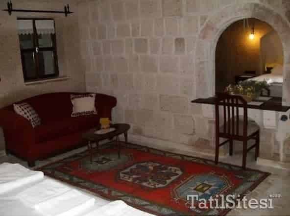 El Puente Cave Hotel